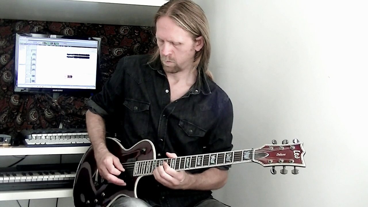 EILERA 'Uncomprehension' - Guitar Playthrough by Loïc Tézénas