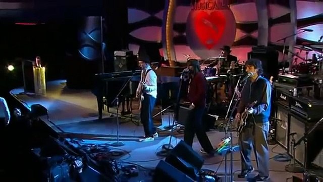 Red Hot Chili Peppers - I Get Around (Live at the Musicares tribute to Brian Wilson)