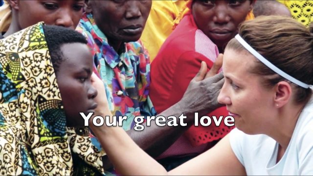 Tu estas aqui - Jesus Adrian Romero (English lyrics)