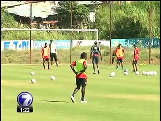 González fue el único ausente en primer entrenamiento de la "Sele"