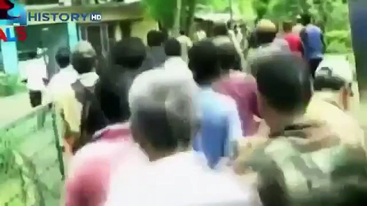 AMAZING ANIMAL leopard ATTACK on MAN