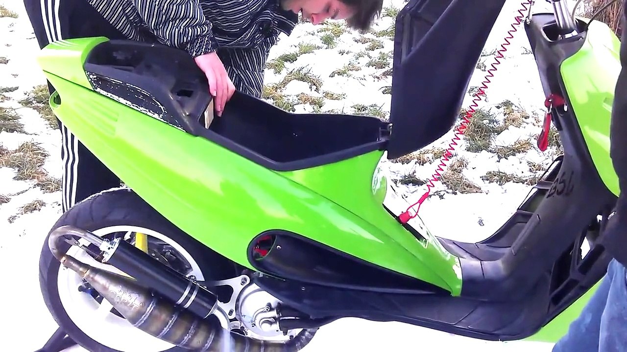 Malaguti Phantom F12 R/T 70cc First Start by Scooter Racing Workshop