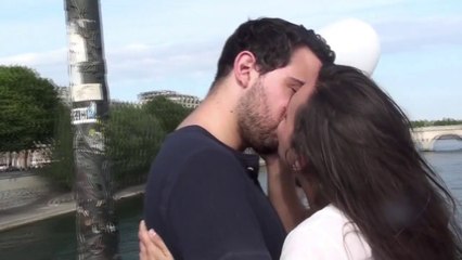 Paris s'embrasse - Journée Mondiale du Baiser 2015