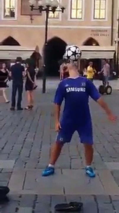 AMAZING Foot Ball Trick