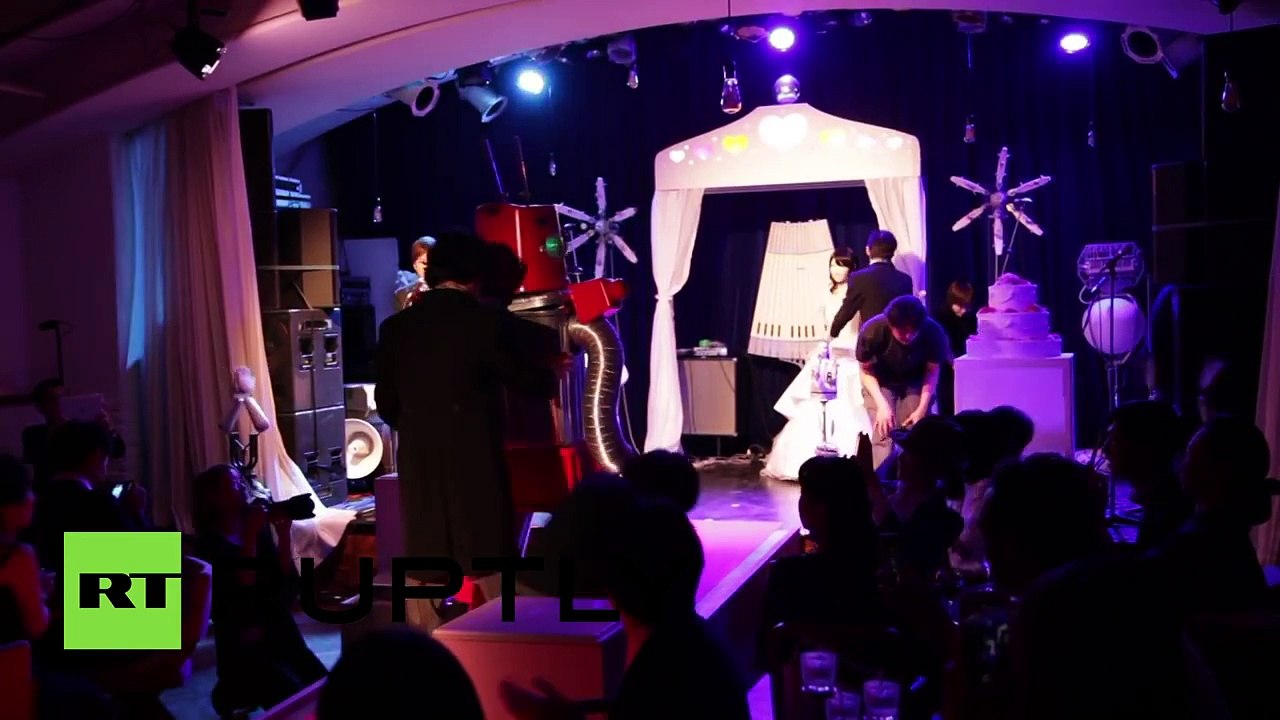 First ever robot wedding in Japan