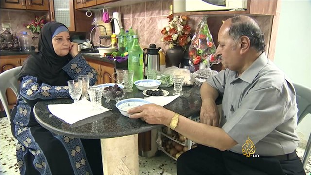 معاناة الأسرى الفلسطينيين في سجون الاحتلال