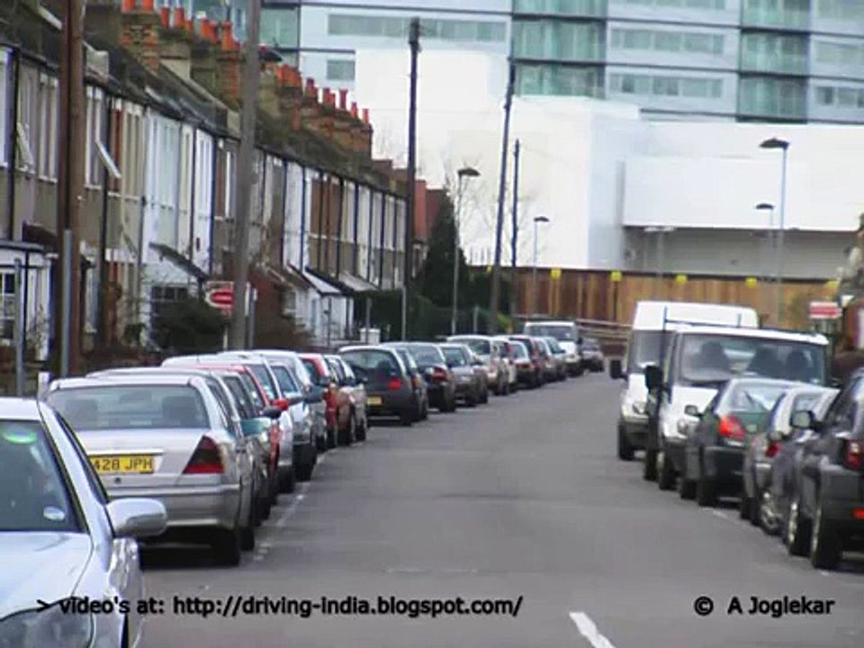 Driving in India: Parallel or Reverse Parking