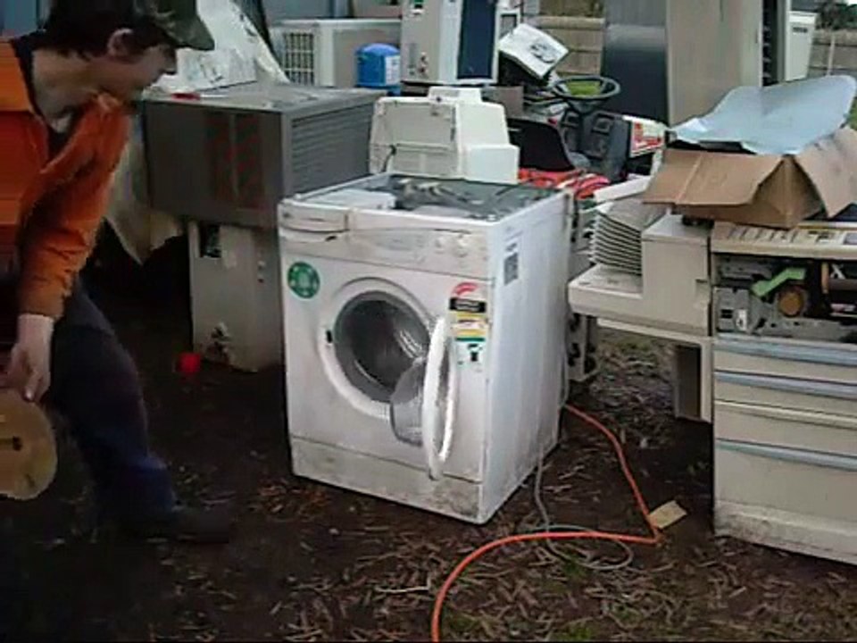 Honey! - I Broke the Washing Machine! - LG Intellowasher Flaw