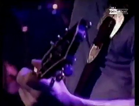 Oasis - Slide Away (Live @ Glasgow Barrowlands 2001)