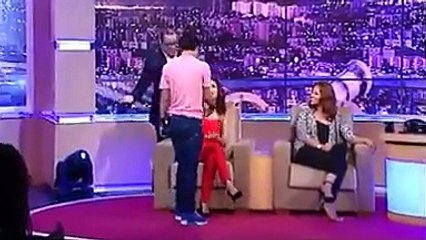 عاجل : قطوس منال عمارة يعود من جديد مع ممثلة مسلسل أولاد مفيدة :D