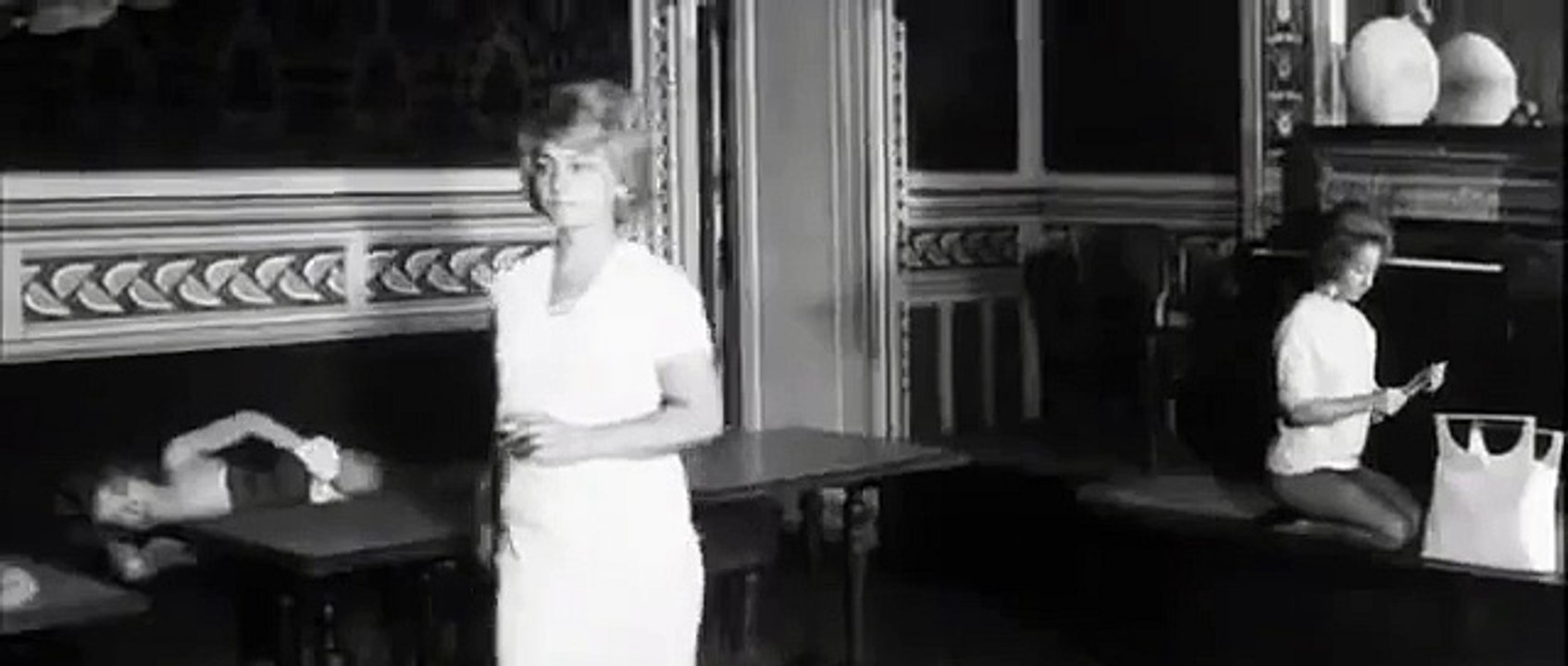 Anouk Aimée - Chanson de Lola - Jacques Demy