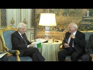 Descargar video: Roma - Incontro Presidente Mattarella con il Presidente dell' AGCOM (06.07.15)