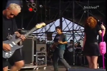 Garbage - Only Happy When It Rains (live) at Bizarre 96 [4:3]