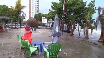 PANAMA CITY hola fuerte a decamaron playa type mini tsunami