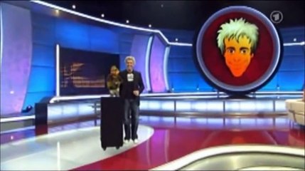 Sascha Grammel - Sprechender Vogel ''Frederick Freiherr von Furchensumpf" (Bauchredner)