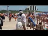 Snowman Prank Scaring Girls at the Beach lolllllllllllllllllllllllllllllllxx