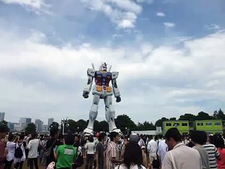 Life Size MS Gundam RX-78-2 , Odaiba August 2012 HD