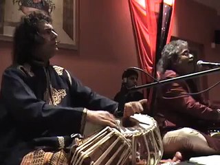 Ustad Tari Khan w/ Hariharanji 9 - May 2005
