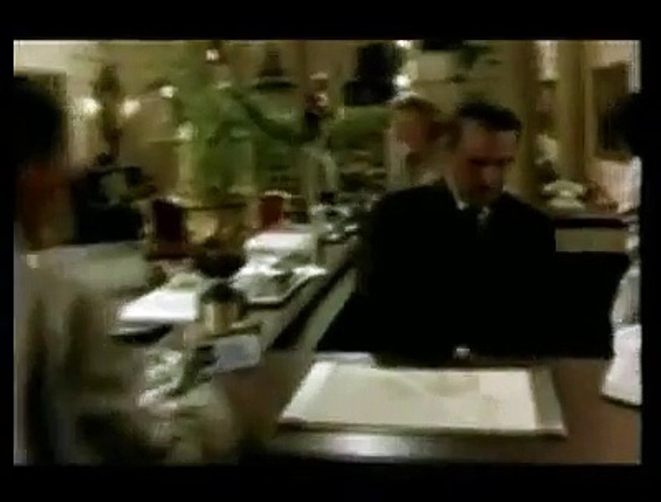 American Express 'Apply Now' TV ad - 30 sec advert