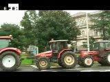 Tractorada en Santiago en protesta por los bajos precios de la leche