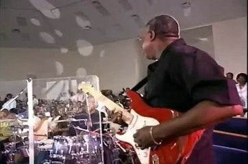Shirley Ceasar - Jesus, I Love Calling Your Name
