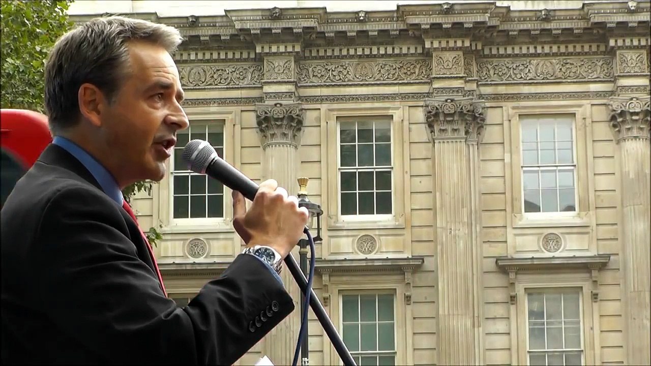 "Cameron is a traitor" – Paul Weston at Downing Street 20.09.2014
