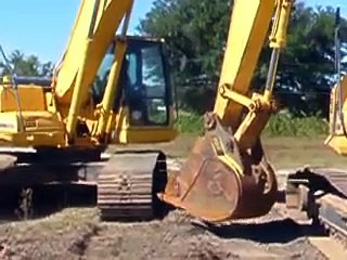 Maquinaria Pesada Excavadora Komatsu PC200LC