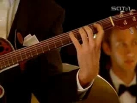 Le destin de lisa- David chante pr Lisa