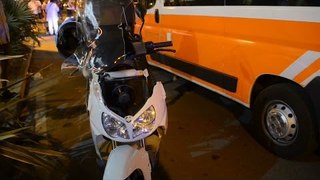 Bici contro scooter a Miramare di Rimini, ferite due donne, circolazione bloccata