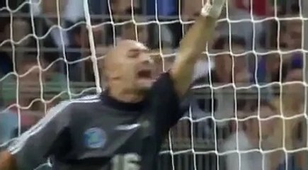 Amazing Free Kick by Roberto Carlos