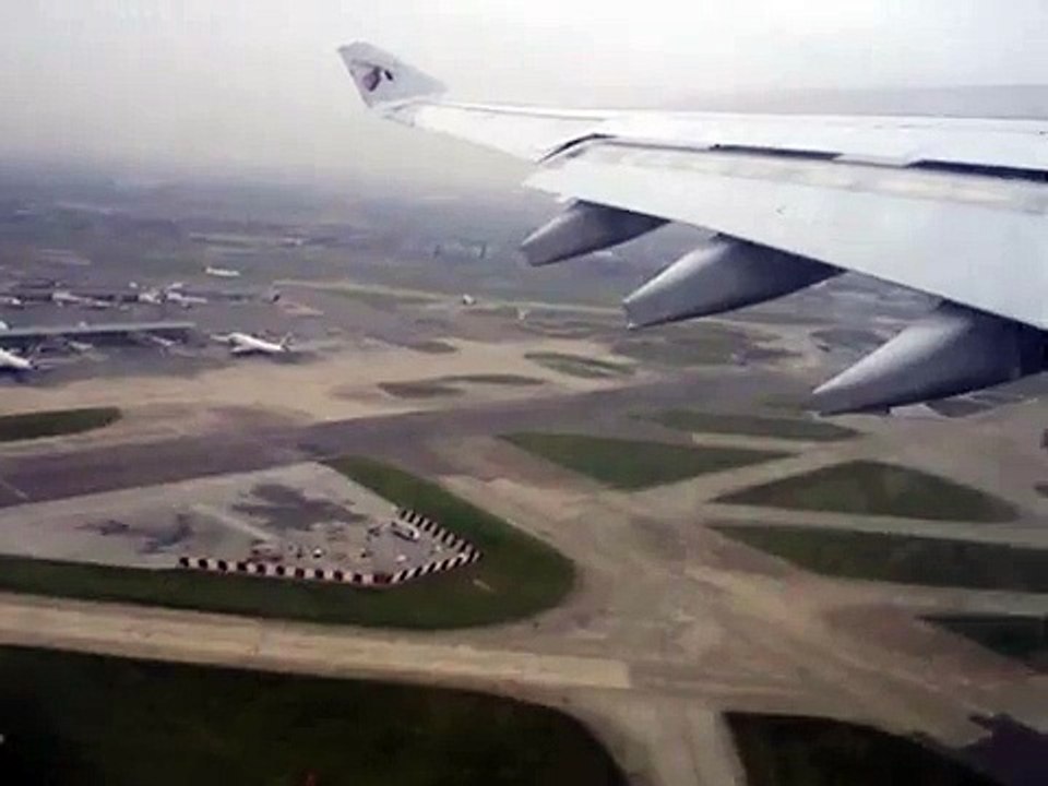 Qatar Airways Airbus A330 Takeoff from Heathrow to Doha