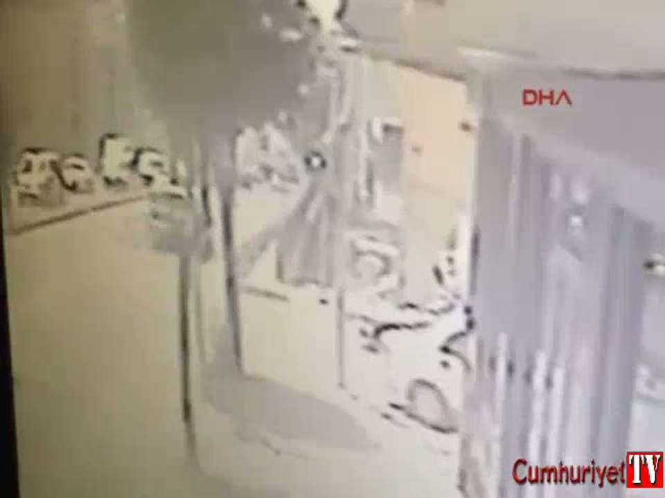 "U" dönüşü kazası kamerada