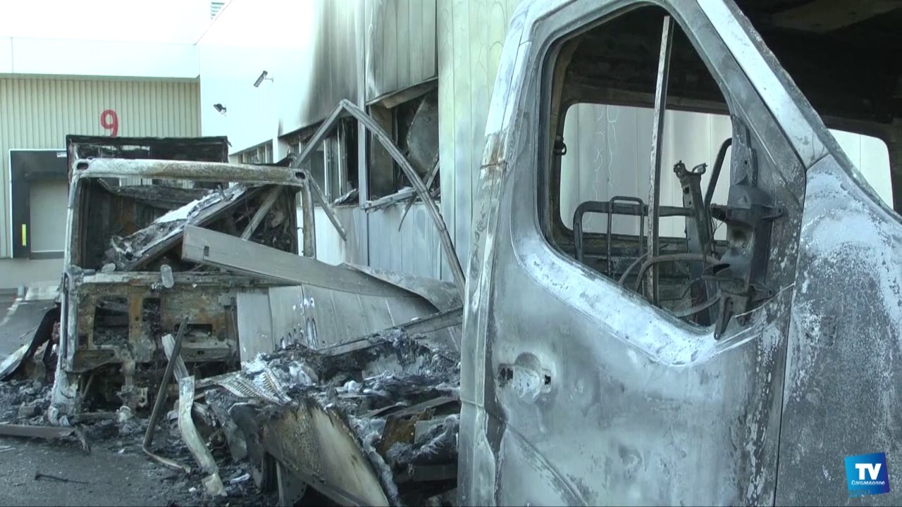 L'unité de fabrication des repas de l'hôpital de Carcassonne dévastée par l'incendie de deux poids lourds cette nuit