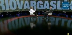Julia Otero bromea con Vargas Llosa