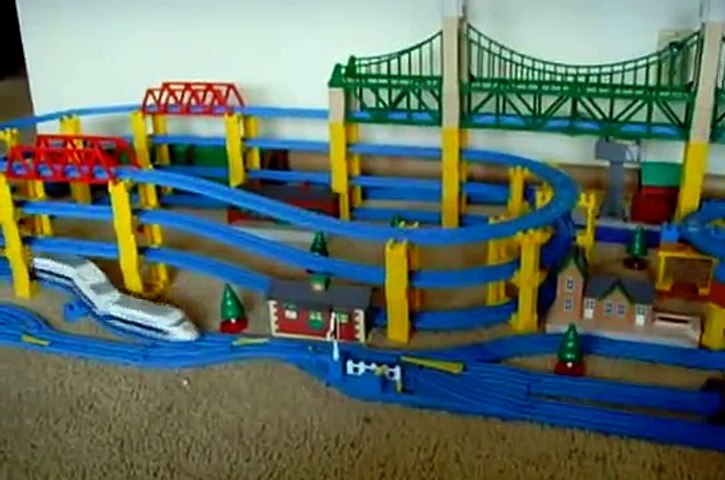 tomy train track layouts