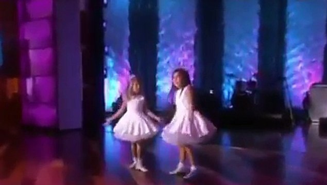 Sophia Grace & Rosie Perform 'Can't Hold Us' on Ellen show