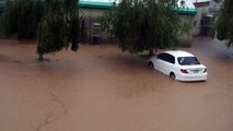 آج مورخہ  سات جولائی ٢٠١٥  دو گھنٹے لگا تار بارش کیوجہ سے ٰاسلام آباد کے تمام  کے  تمام  نشیبی علاقے پانی میں ڈوب گئے ۔