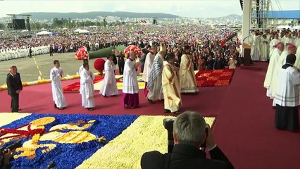 Pope in South America - Holy mass in Quito - Equator (REPLAY)