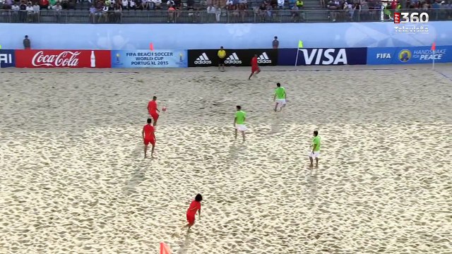 13 jongles et puis une reprise magnifique en beach soccer !