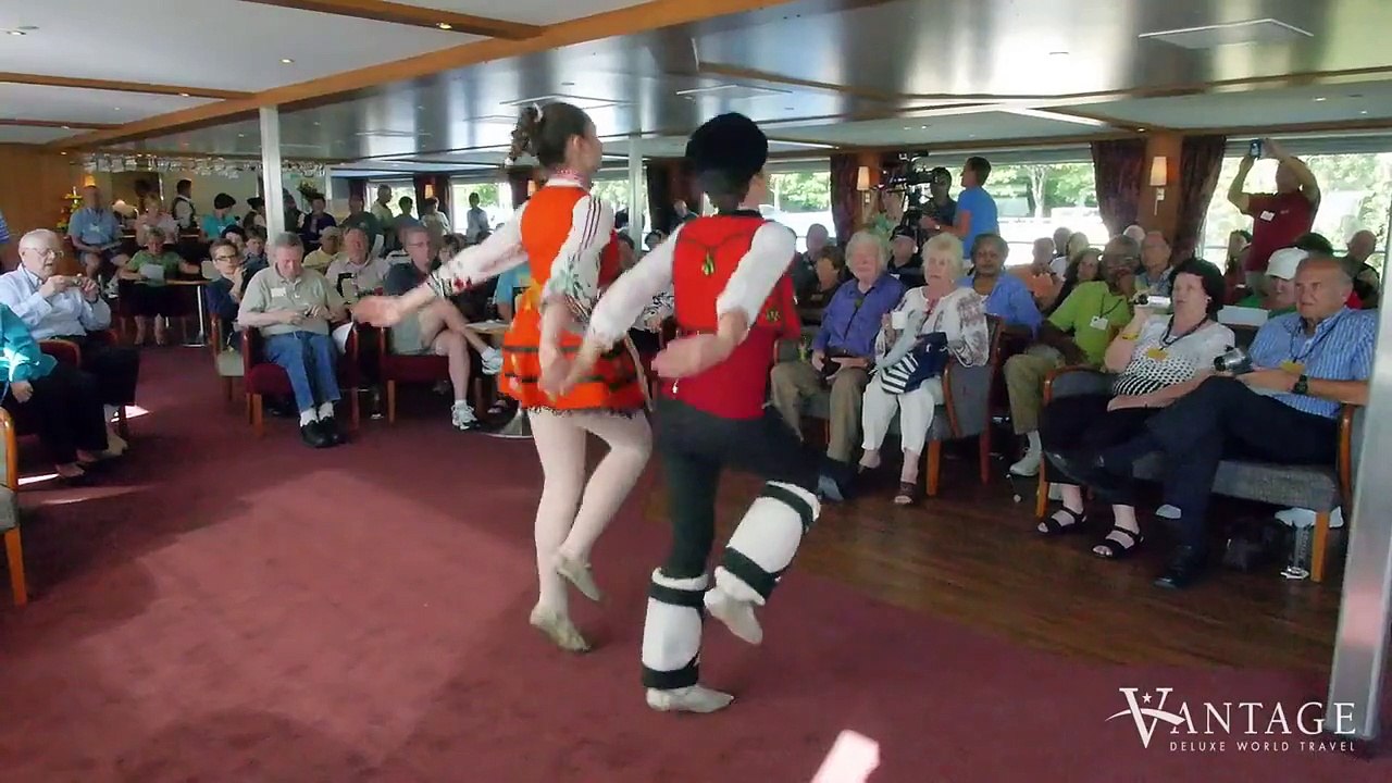 Children's Bulgarian Folk Dance