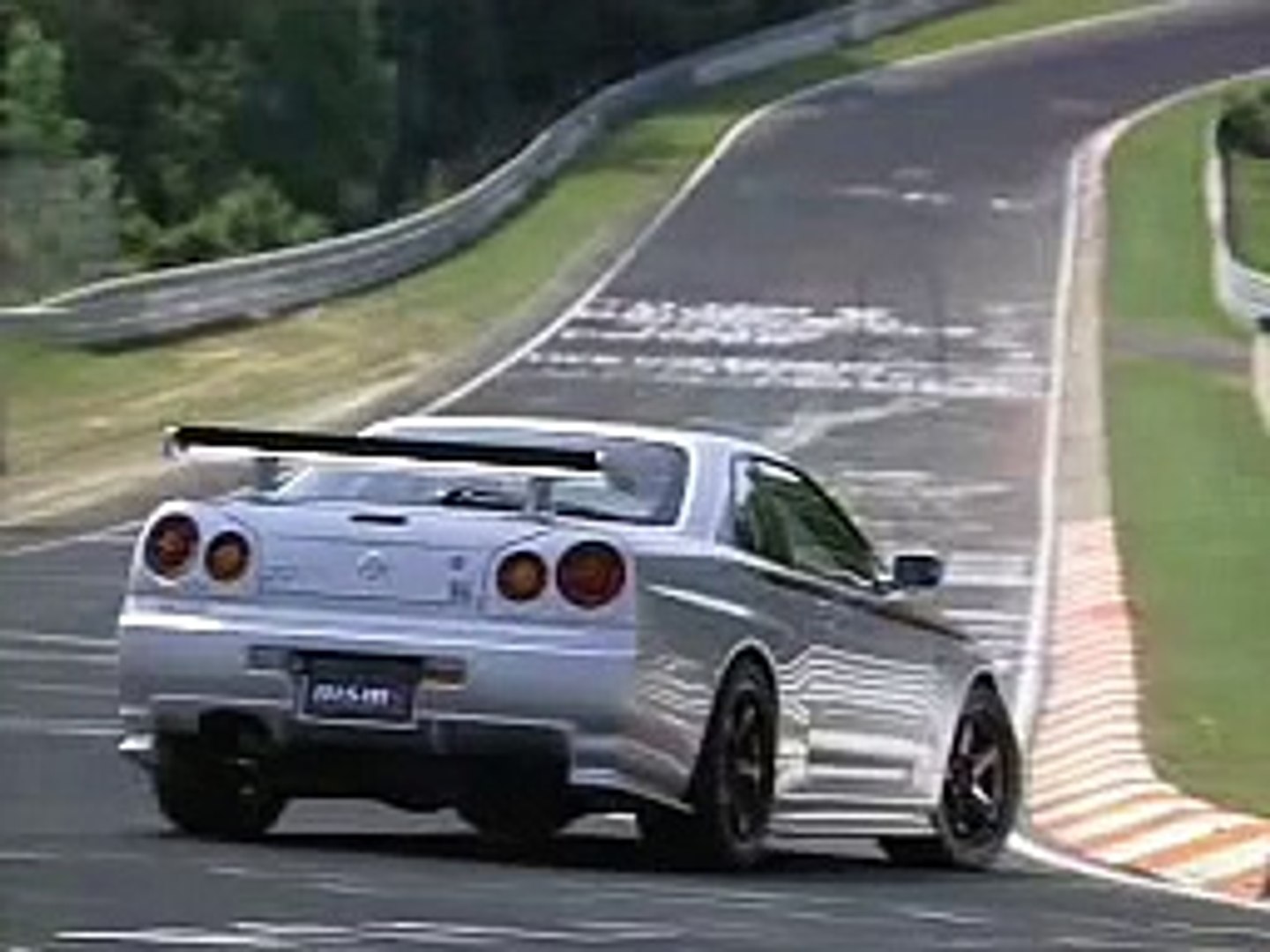 Nissan Skyline R34 Gtr Nismo Z Tune Laps The Nurburgring Video Dailymotion