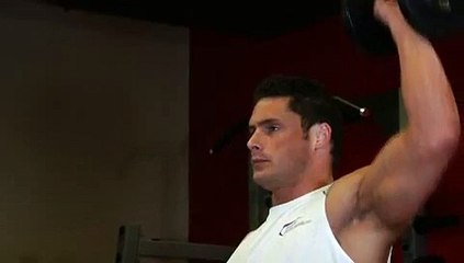 Подъем гантелей