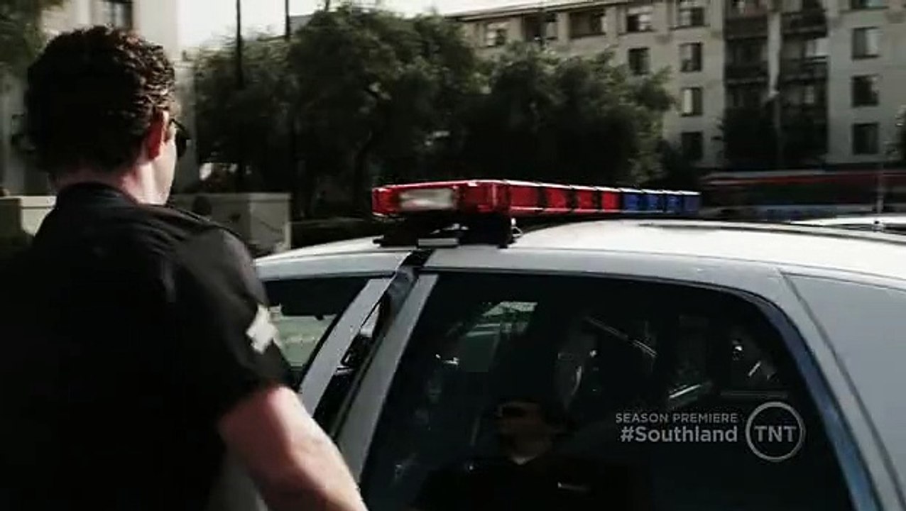 Southland S04-E01 Ferguson Clip 01