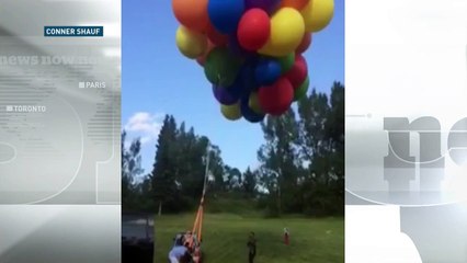 Il se croit dans le film "Là-haut" et s'envole avec des ballons
