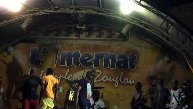 yode et siro (zouglou internat 19-04-2015)