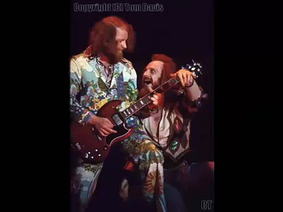 Jethro Tull -Living In The Past