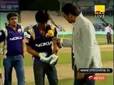 Shocking Video Shahrukh Khan Playing Stupid Cricket in IPL