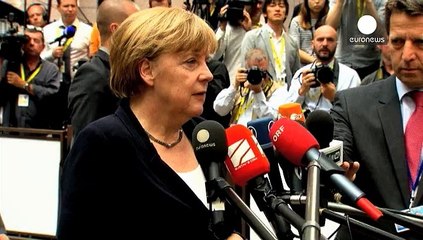 Ο Α. Τσίπρας παρουσιάζει το ελληνικό σχέδιο στην σύνοδο κορυφής της ευρωζώνης