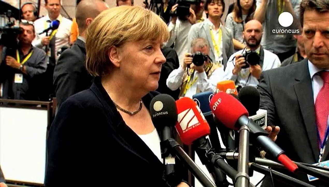 Eurozone calls for "solidarity and responsibility" at Greek summit