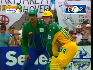 Boom Boom Shahid Khan Afridi Bouncer Ball to Australian Batsmen Bichel